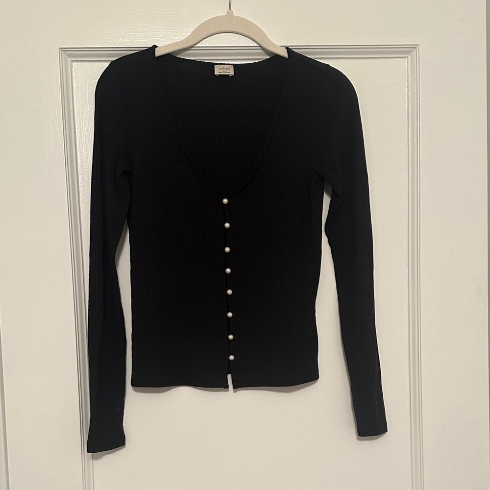Wilfred Black Ribbed Button-Down Top
